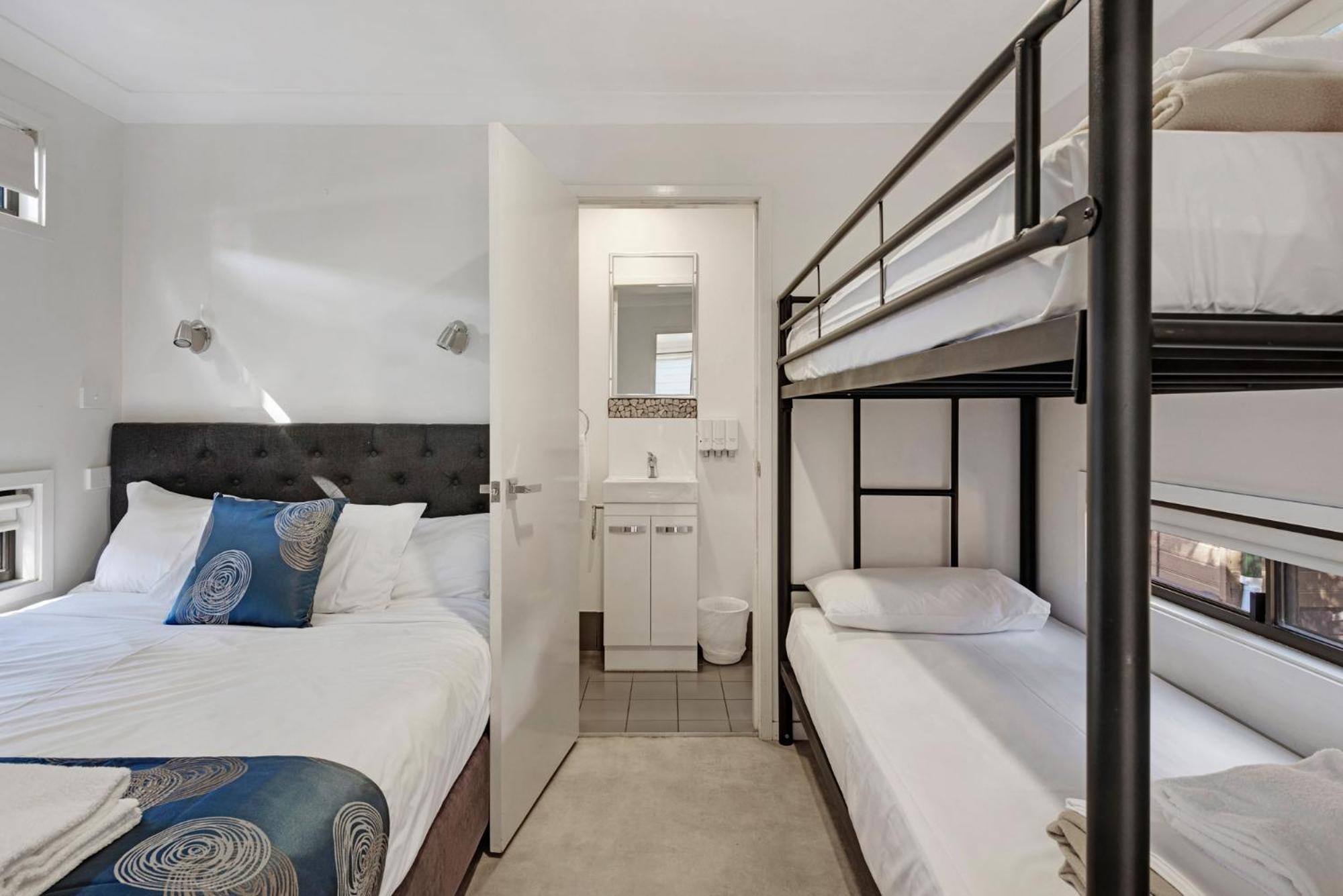 Discovery Parks - Emerald Beach Room photo