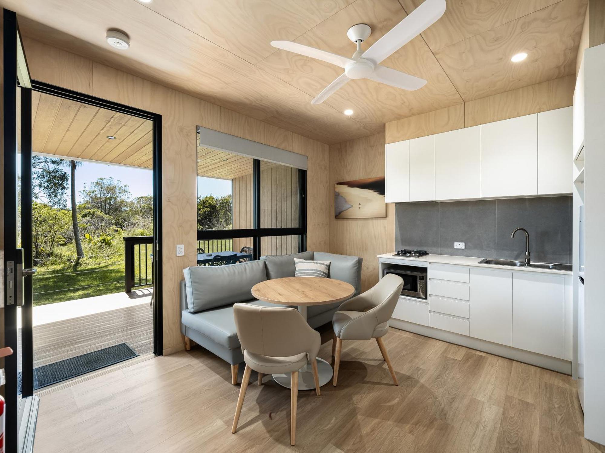 Discovery Parks - Emerald Beach Room photo